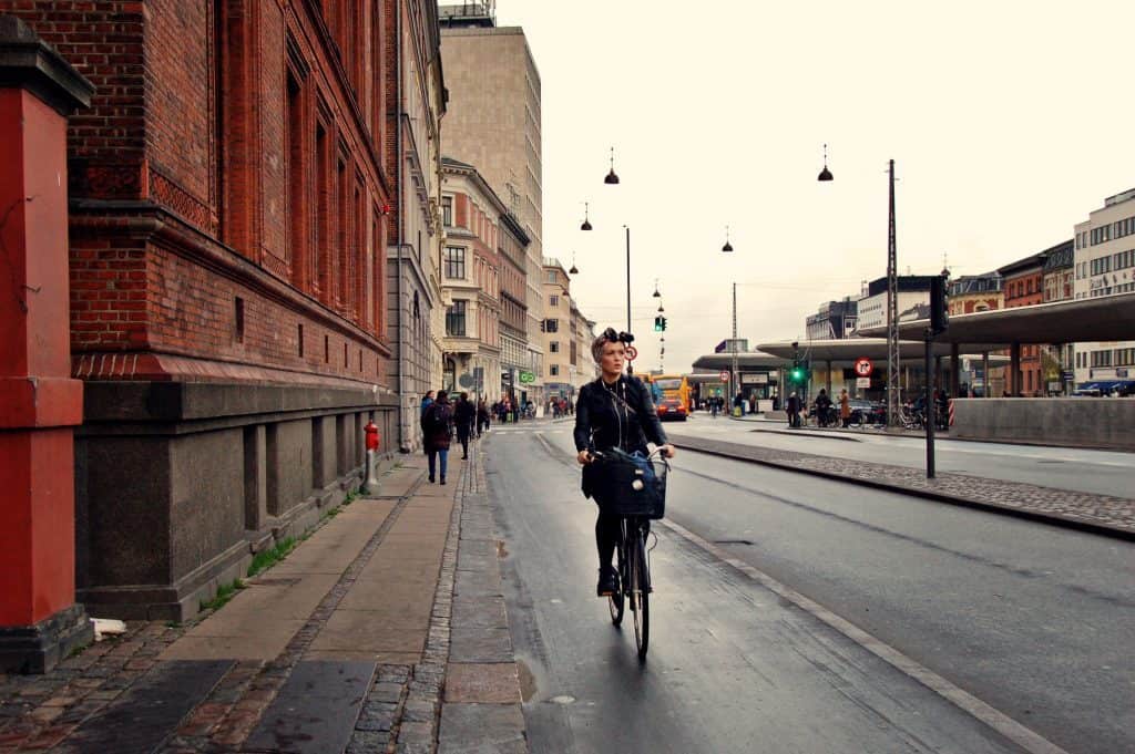 Copenhagen by bike - Sabina Fratila (cc)