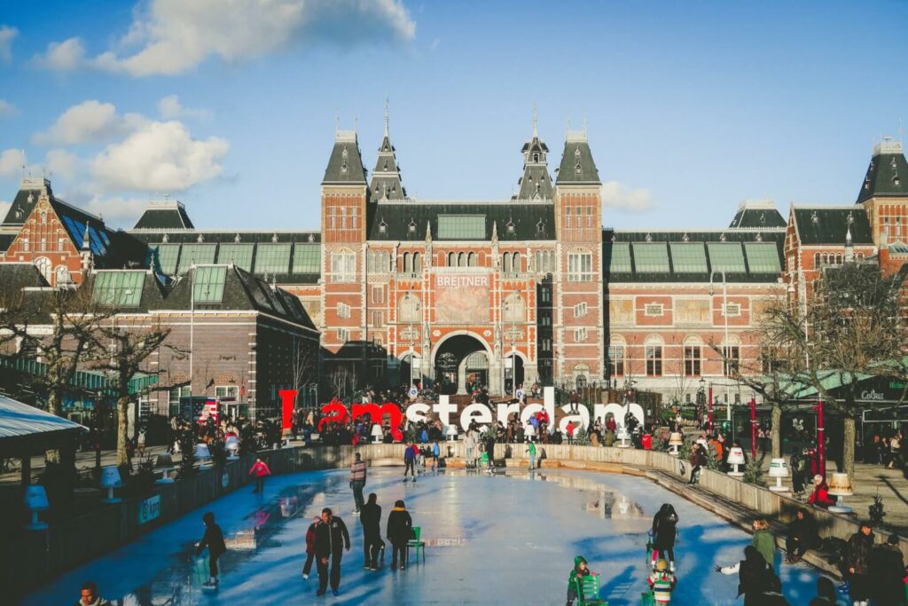 activity-winter-Amsterdam-skating-rink